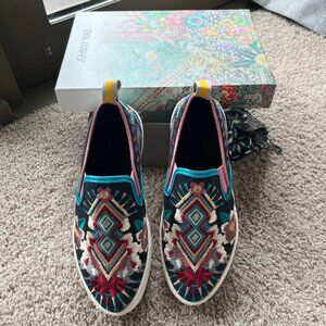 NWT Johnny Was Hutton Embroidered Slip-On Sneakers (Size 7)